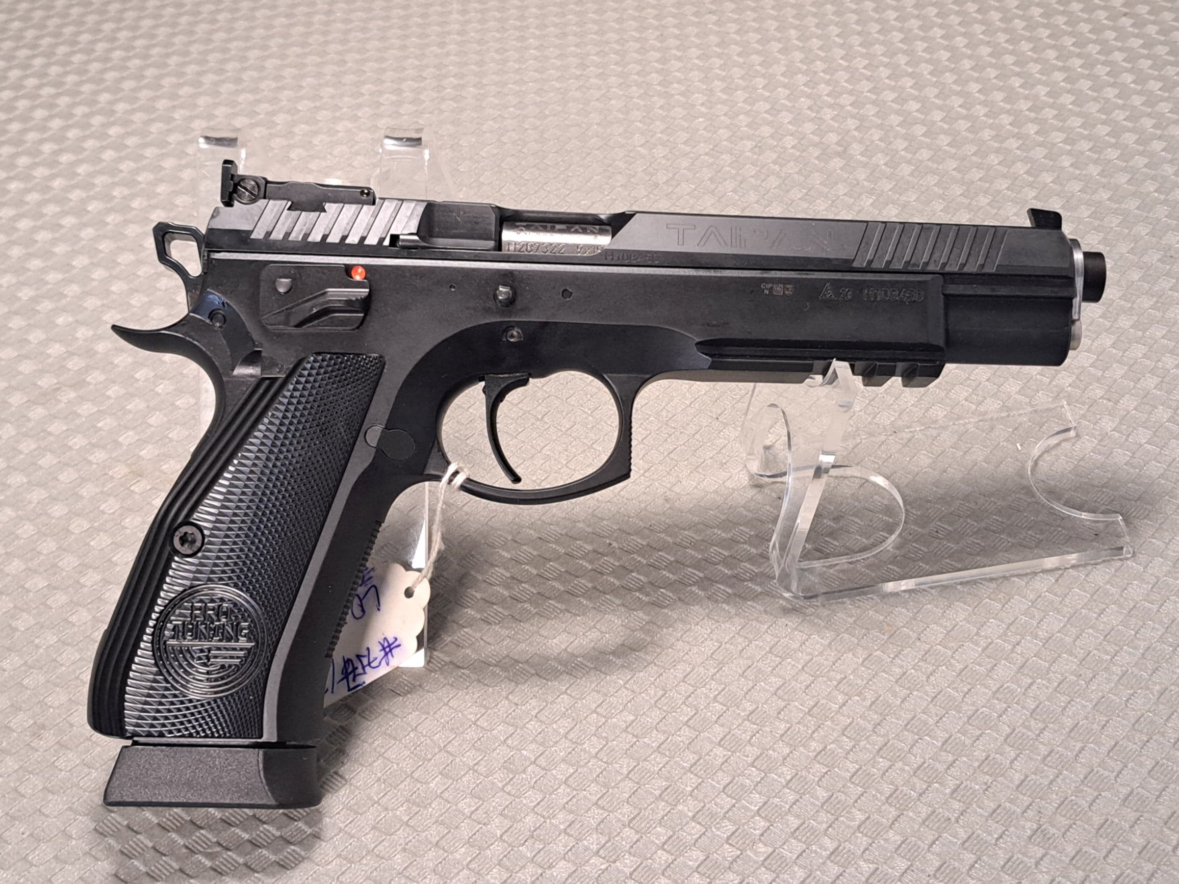 Pro Tuning Pistole Taipan - Image 1